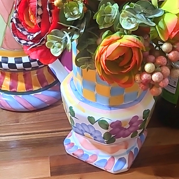 Ceramic Vase - Picture 12 of 12